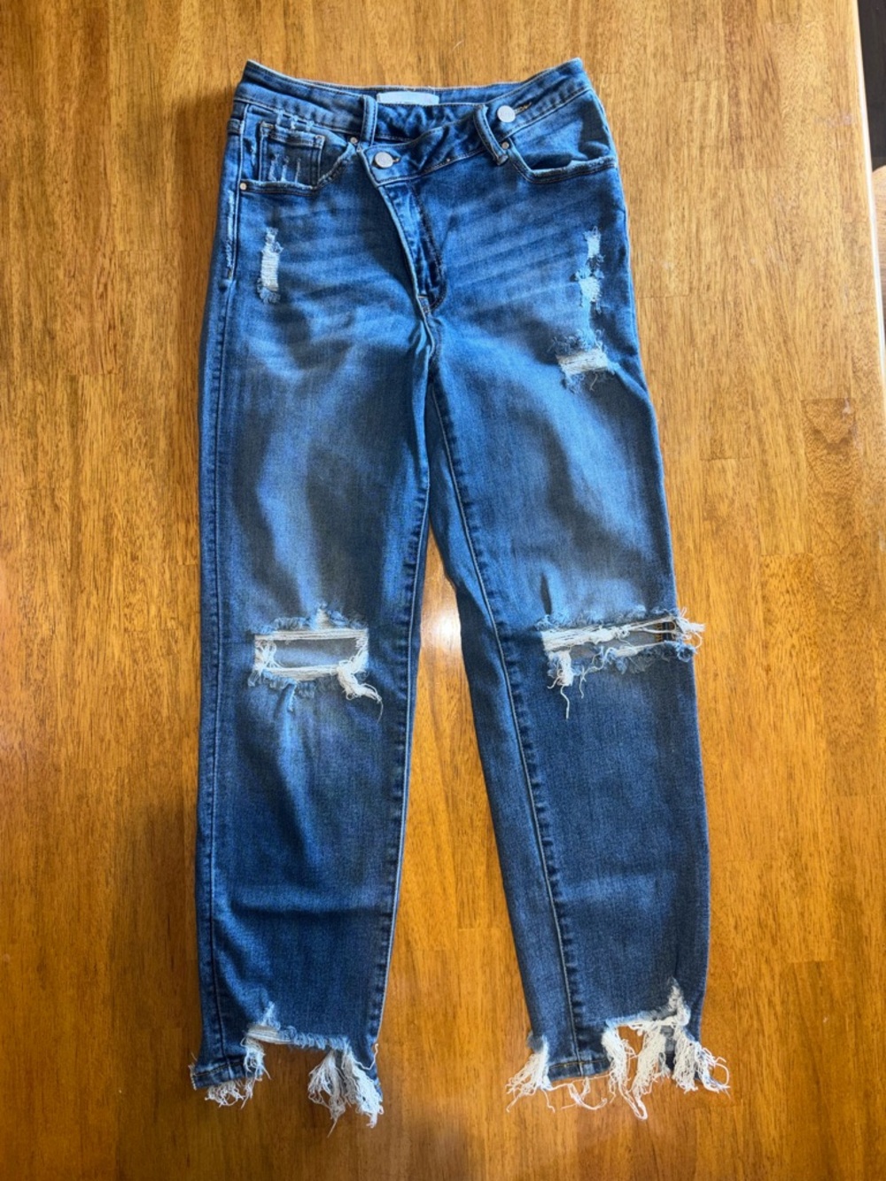 High-Rise Distressed Women's Jeans in Dark Blue
